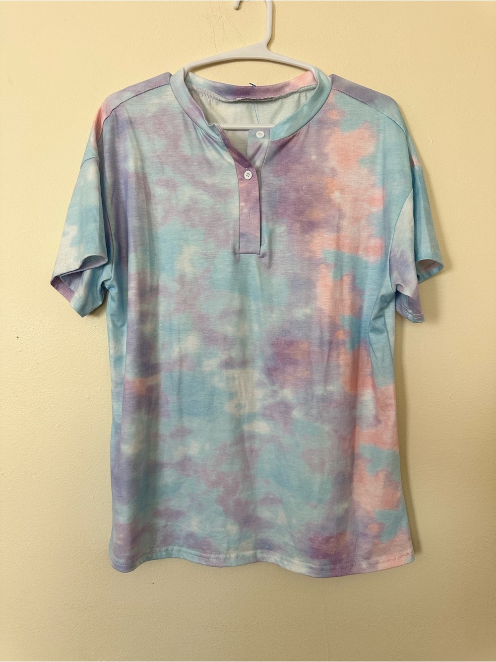 EKOUAER Pastel Tie-Dye Short Sleeve Henley Tee - Blue/Purple/Pink | Medium